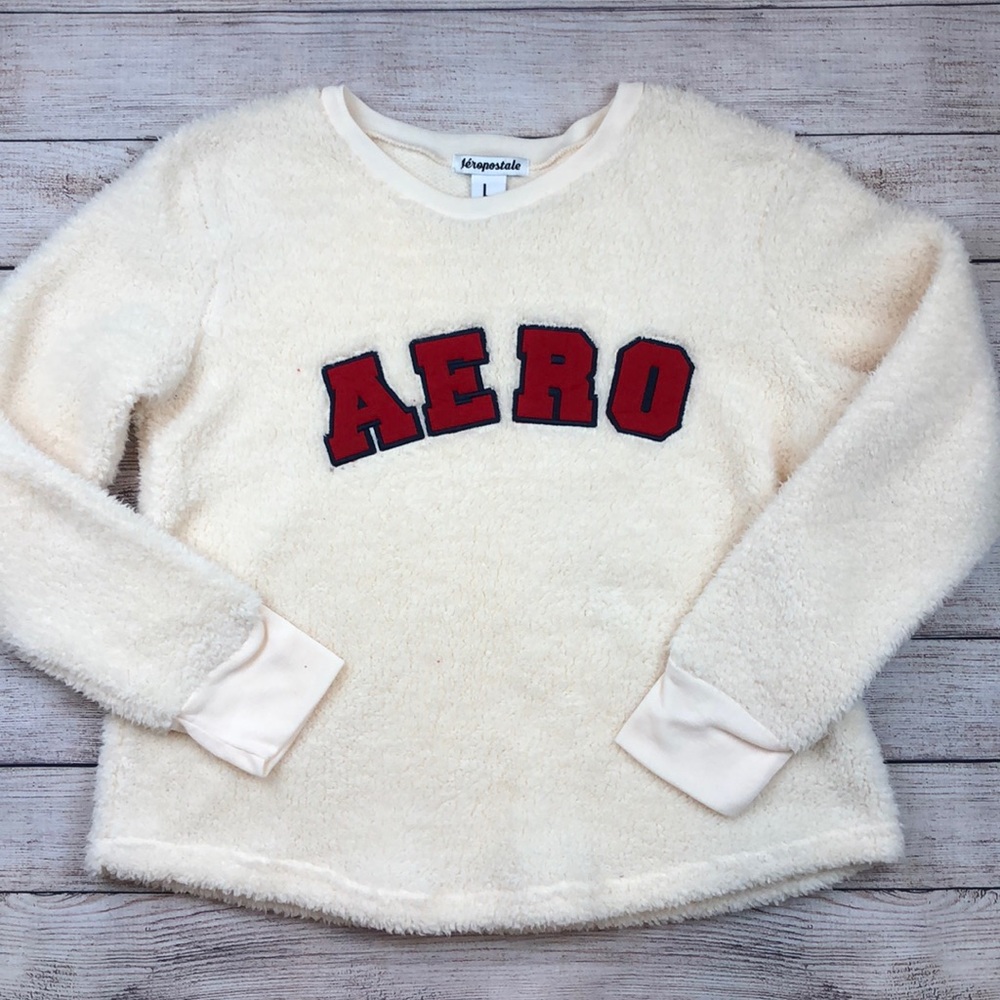 Aeropostale Fuzzy Top | Size Large